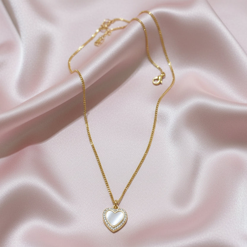 Collar Corazón Blanco Barbada