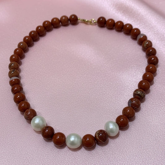 Collar con piedras Jaspe Rojo y Perlas