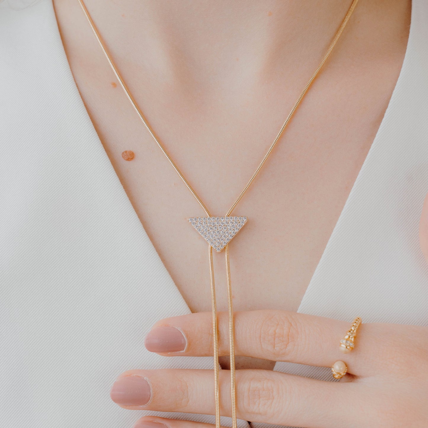 Collar Triángulo Cola de Rata