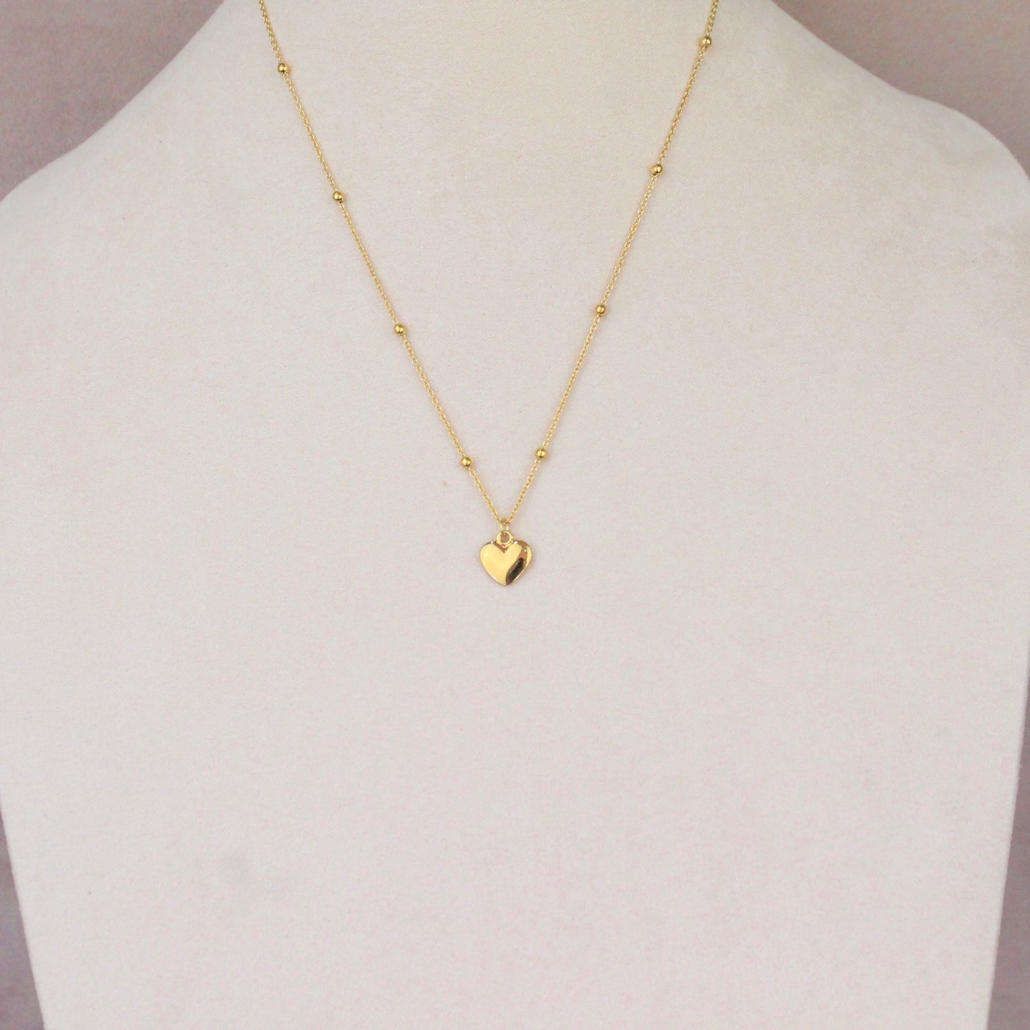 Collar Corazón bolitas