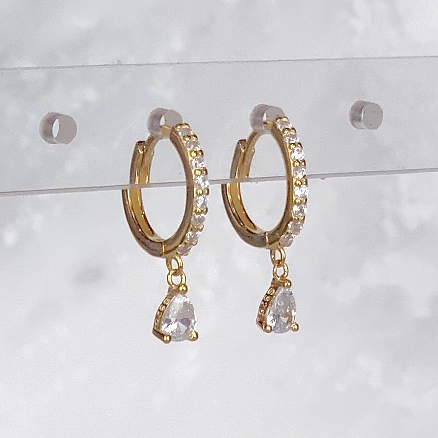 Arracada Gota Zirconias Dorada