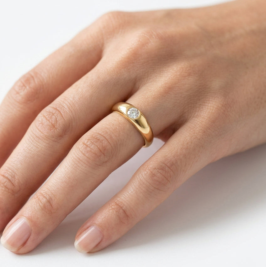 Anillo con Zirconia Talla #5