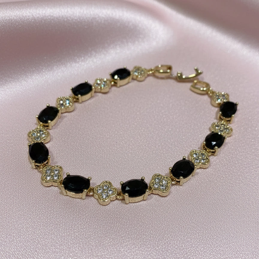 Pulsera Piedras Negras y Flores