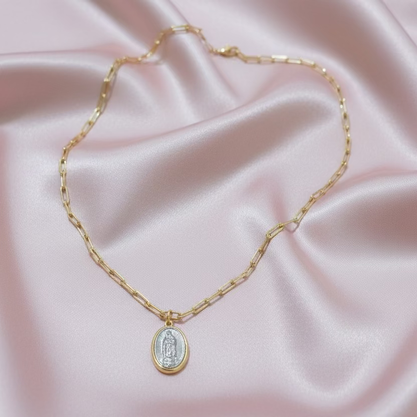 Collar Virgen Medalla con Plateado