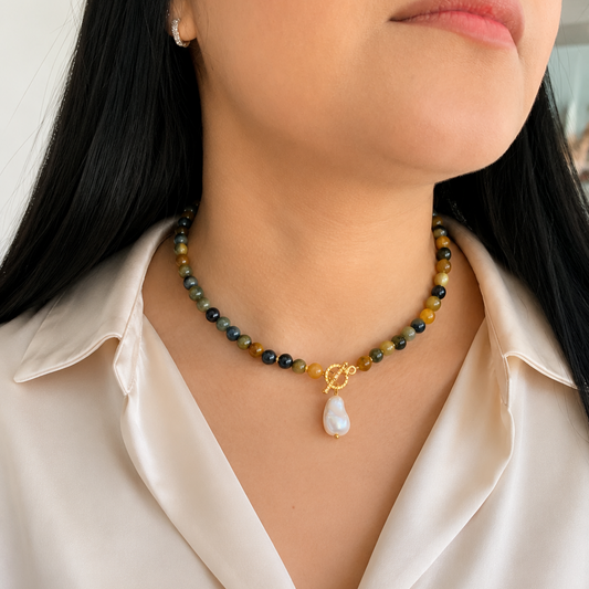 Collar Piedras Ojo de Tigre con Perla