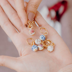 Arracadas con Esfera Esmaltada