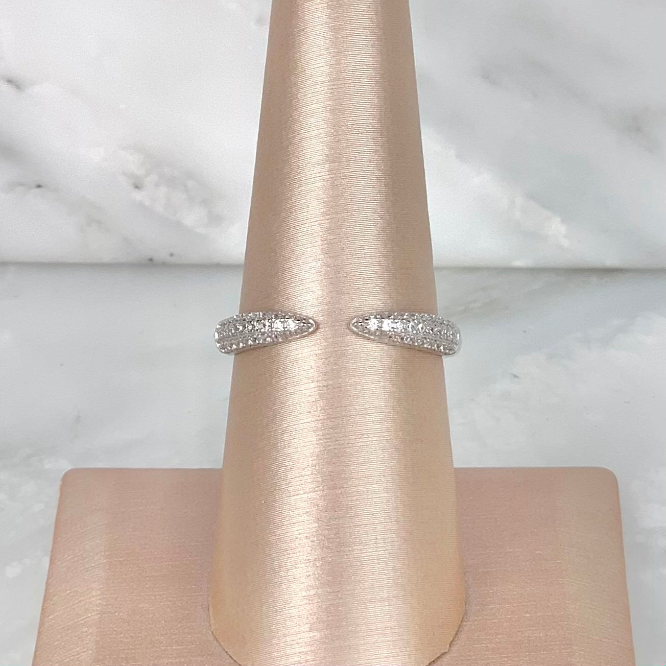 Anillo Zirconias Plateado