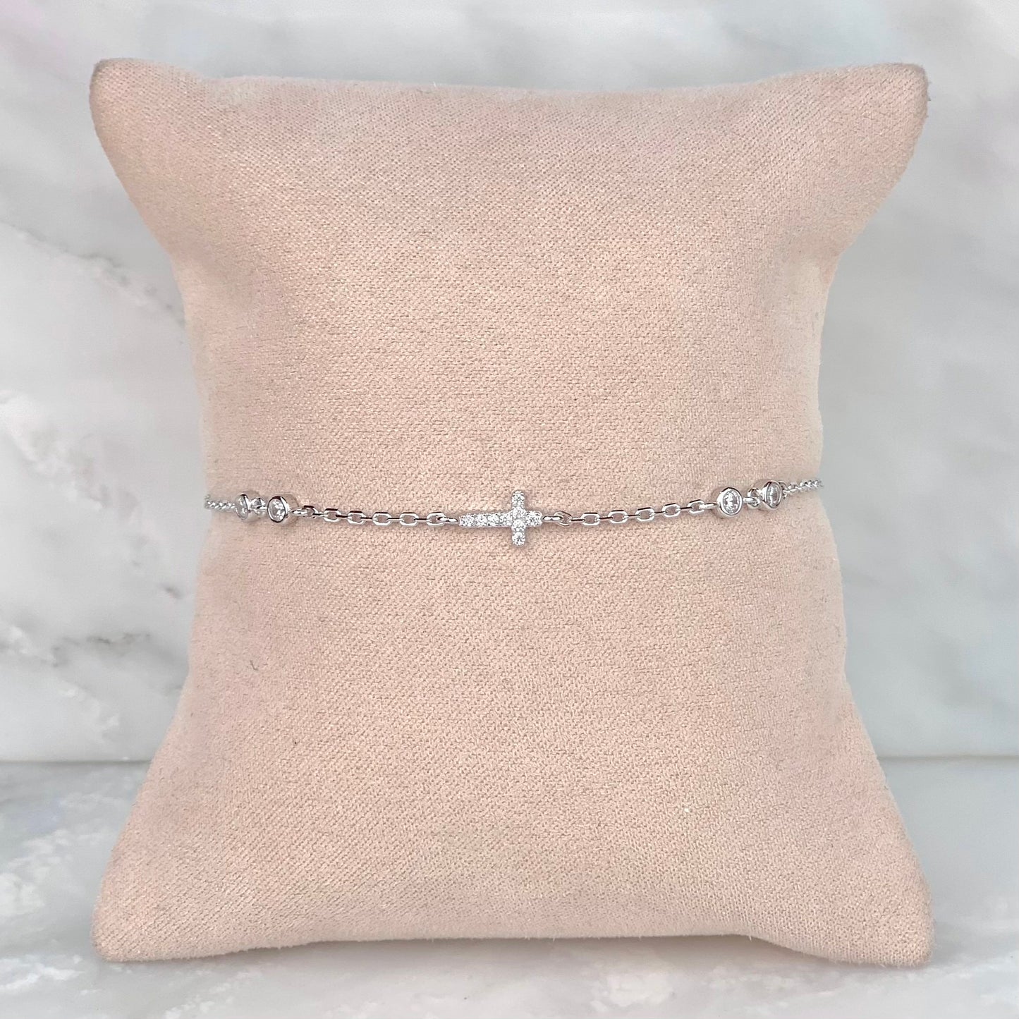 Pulsera Cruz Zirconias Plateada