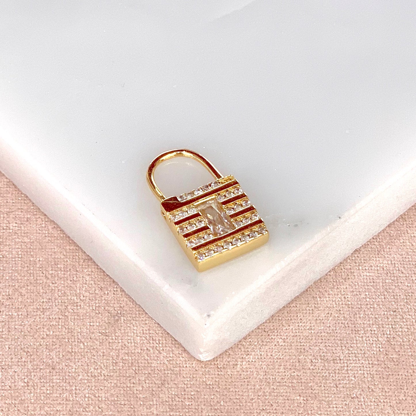 Arete-Dije Candado Blanco