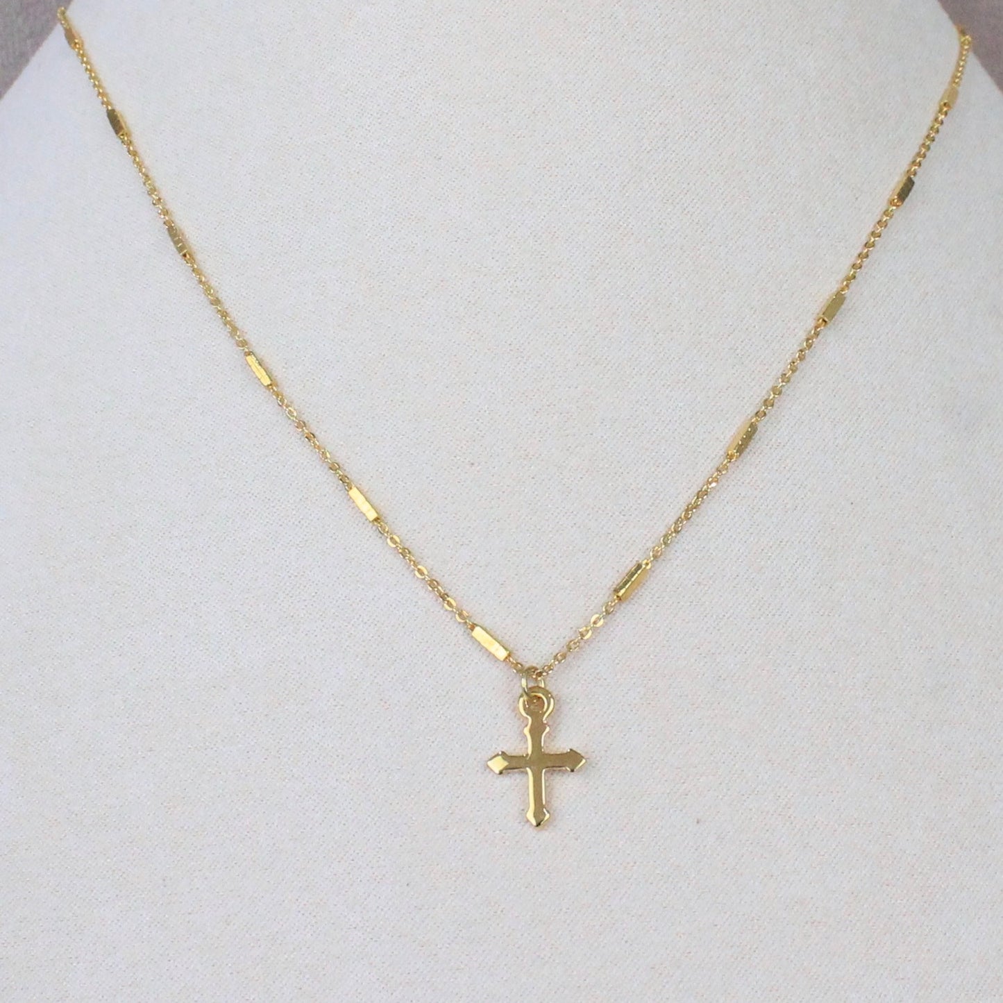 Collar rectángulos cruz