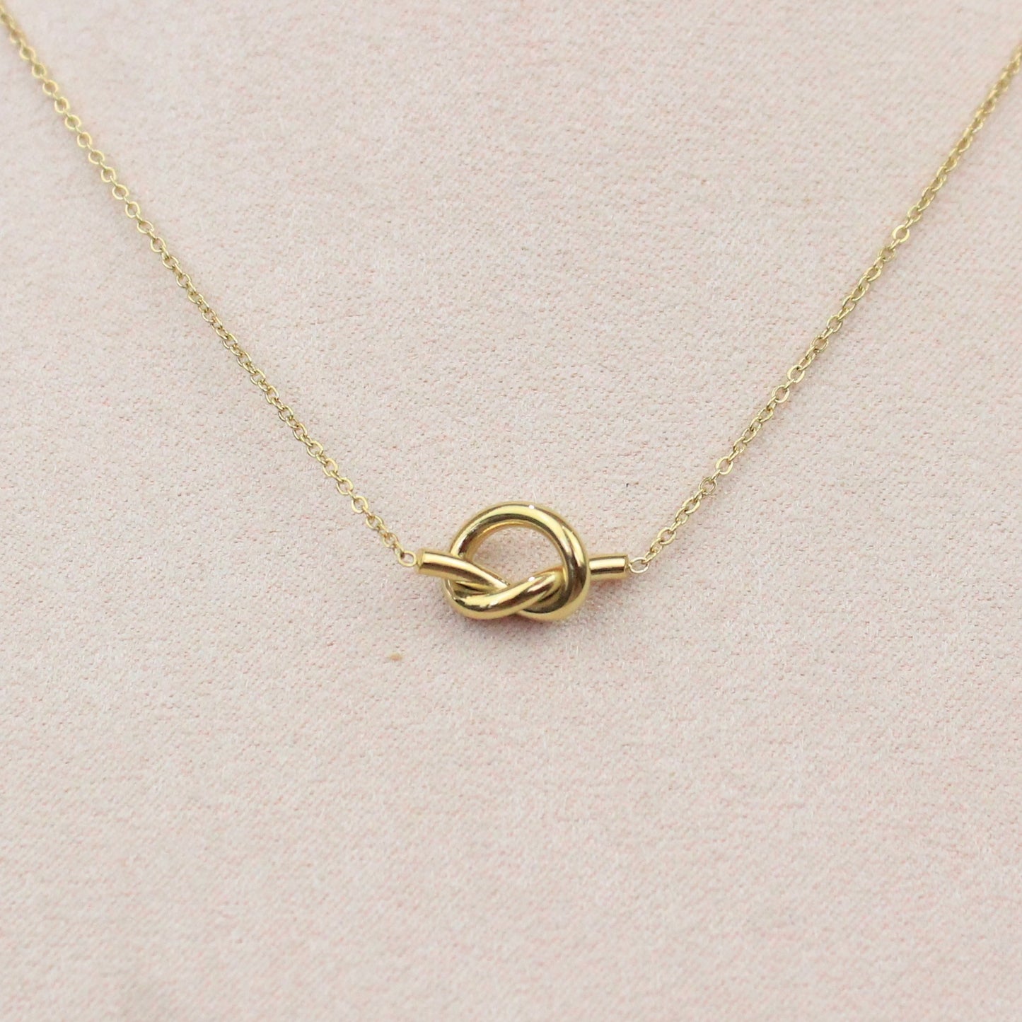 Collar Nudo