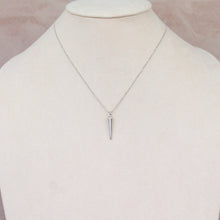 Cargar imagen en el visor de la galería, Collar Pico plateado
