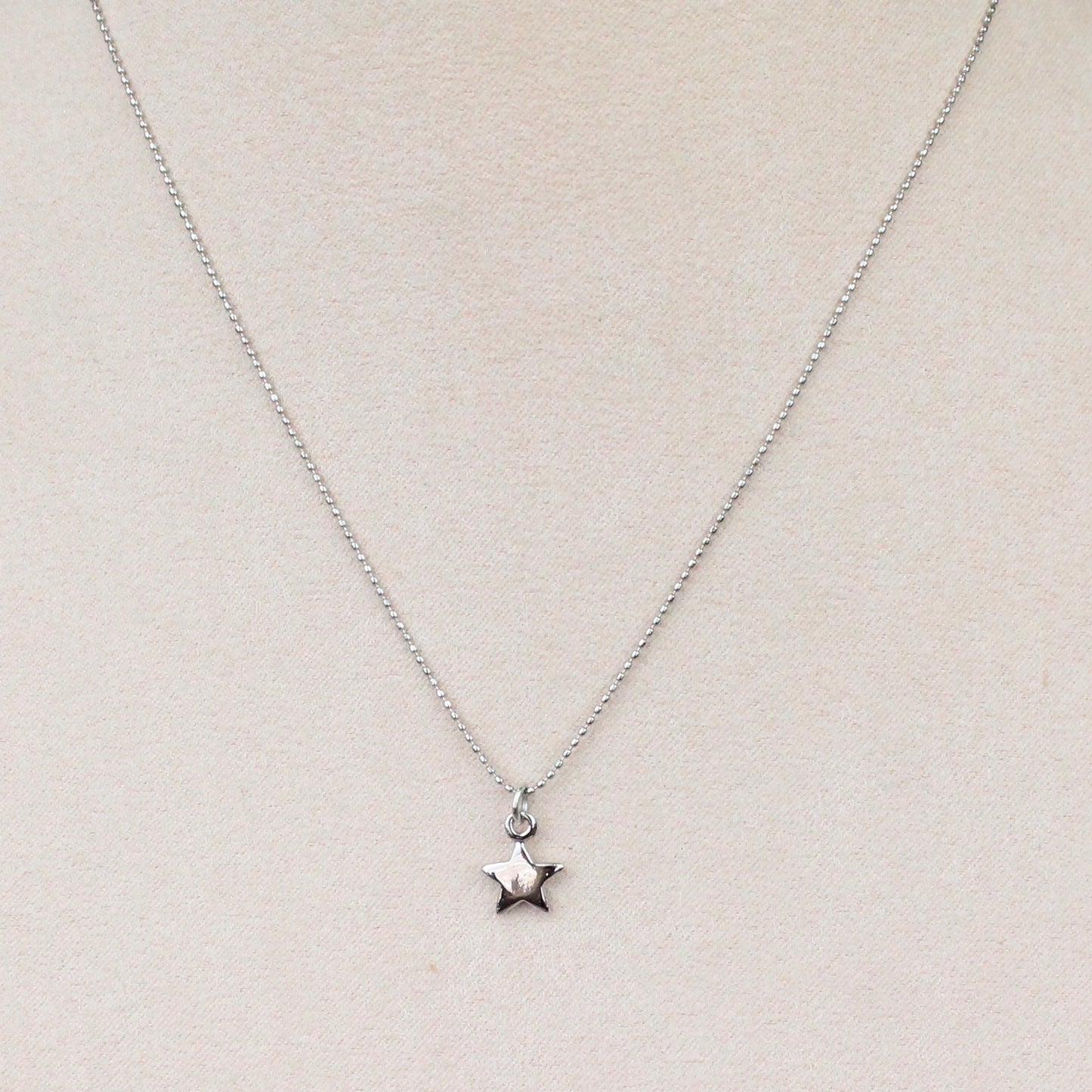 Collar Estrella plateado