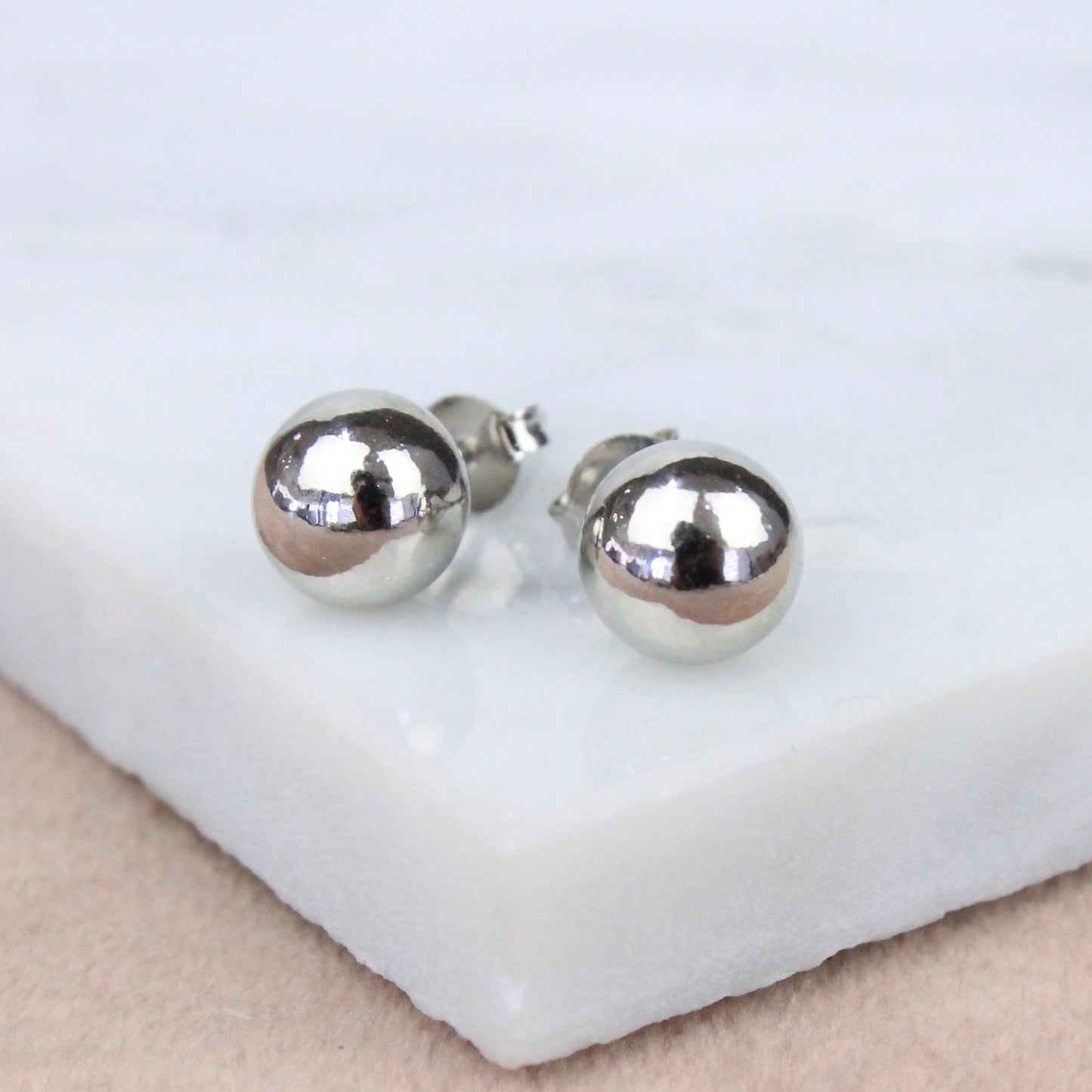 Studs Bola Mediana Plateada