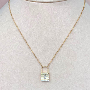 Collar Candado Zirconia