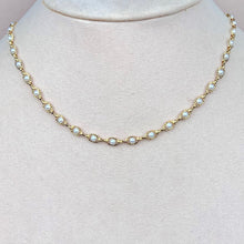 Cargar imagen en el visor de la galería, Choker Perlas Minis
